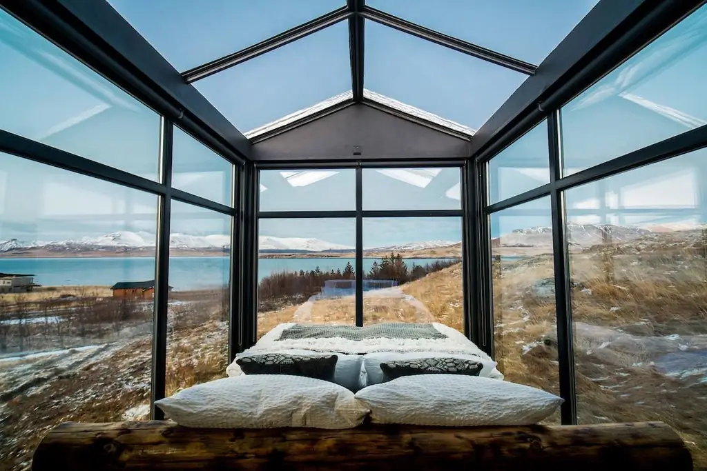 Panorama Glass Lodge Iceland