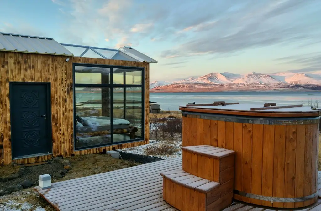 Panorama Glass Lodge Iceland